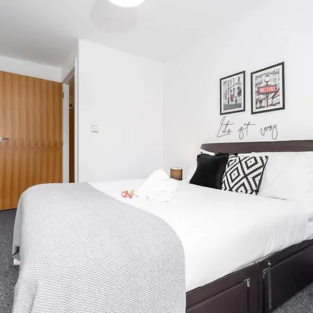 Vibrant 1 Bedroom Cosy - Centre Birmingham
