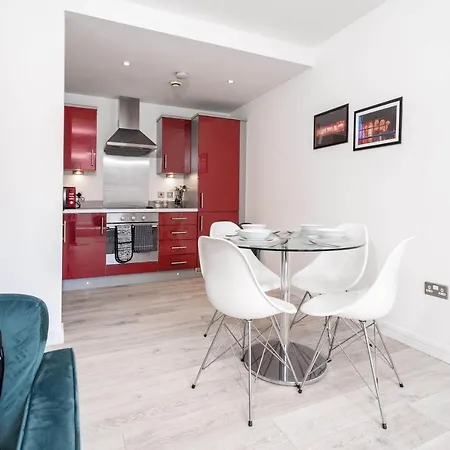 Vibrant 1 Bedroom Cosy - Centre Birmingham